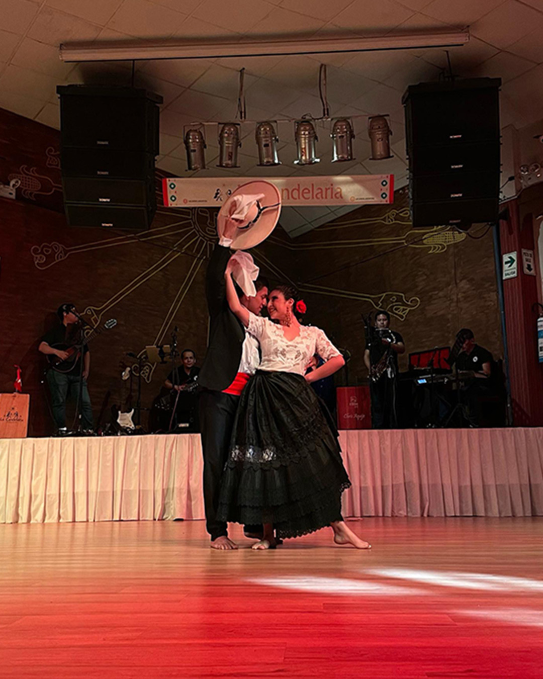 Cena show La Candelaria Lima