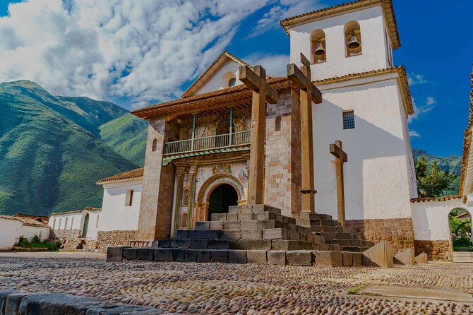 Iglesia de Andahuaylillas en la Ruta del Sol